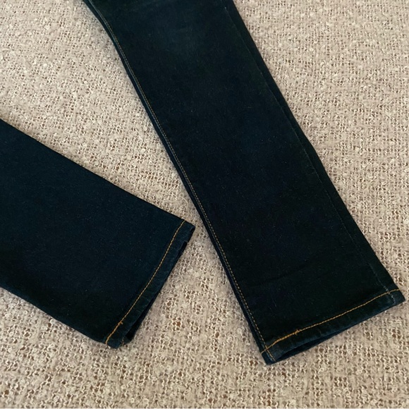 Levi’s Dark Blue Skinny Jeans *Taken In* - Picture 4 of 10